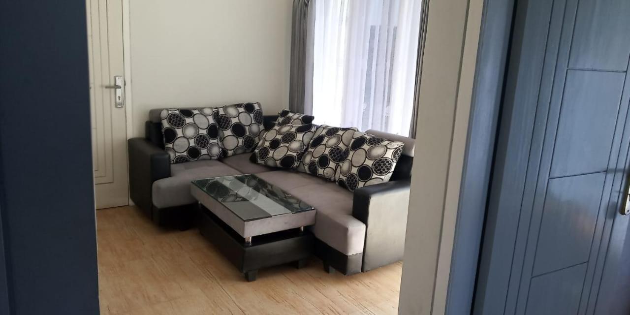 Bromo Otix Guest House Habitación foto